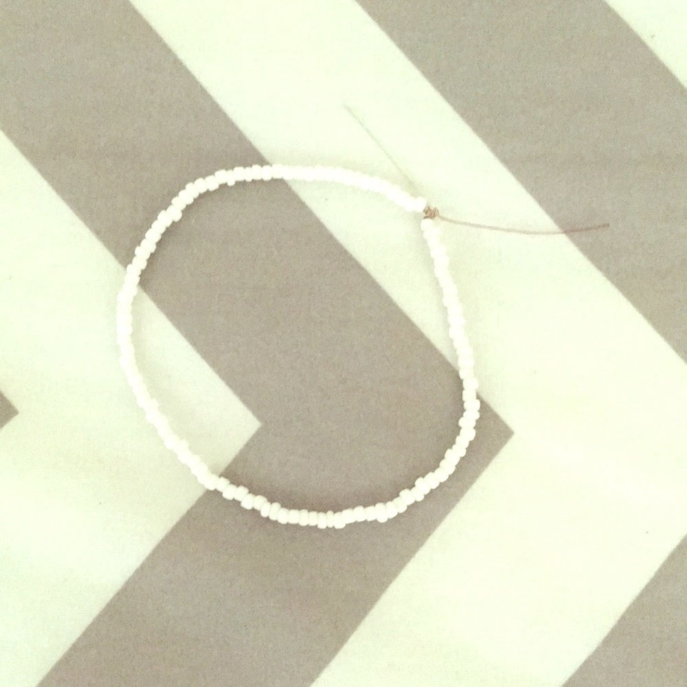 Stretchy bead anklet